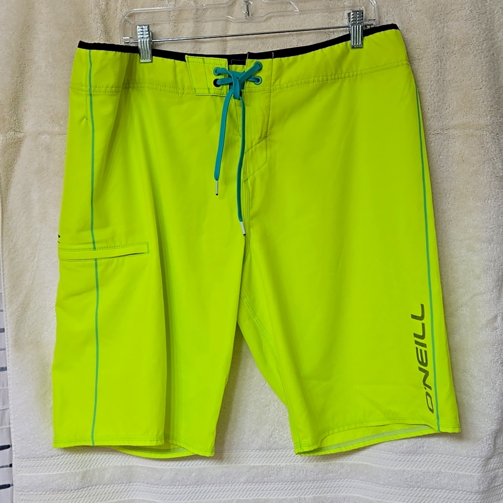 O'Neill Hyperfreak Boardshorts 21 inch, Size 36, bright lime green